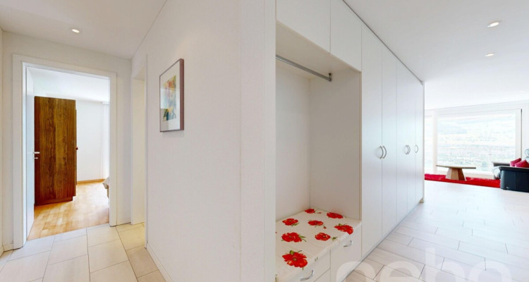 Exklusive Terrassenwohnung mit Panorama-Seesicht image 9