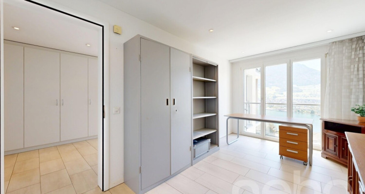 Exklusive Terrassenwohnung mit Panorama-Seesicht image 11