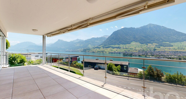 Exklusive Terrassenwohnung mit Panorama-Seesicht image 12