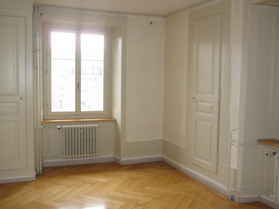 Appartement lumineux en centre-ville avec ascenseur image 5