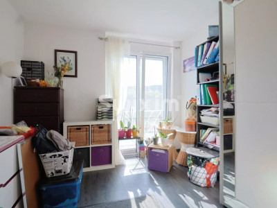 Bel appartement 3.5 pièces en rez-de-chaussée avec terrasse privative image 6
