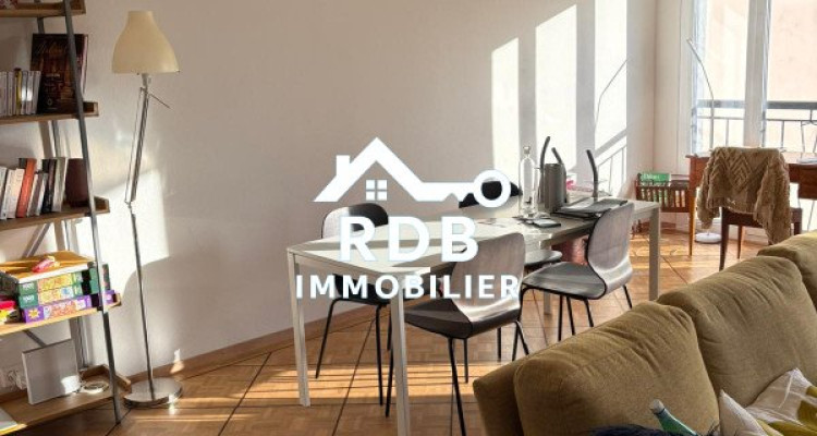 Appartement de 4 pièces au 2ème étage situé à Genève 1202 image 2