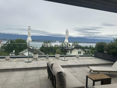 Vue panoramique sur le Lac image 1