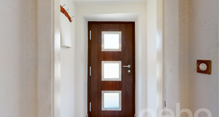 Appartement 2.5 pièces à Erde ? Calme absolu et fort potentiel image 7