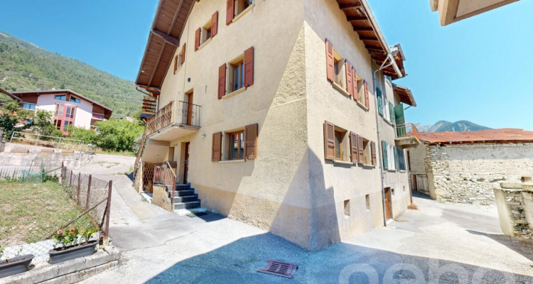 Appartement 2.5 pièces à Erde ? Calme absolu et fort potentiel image 8