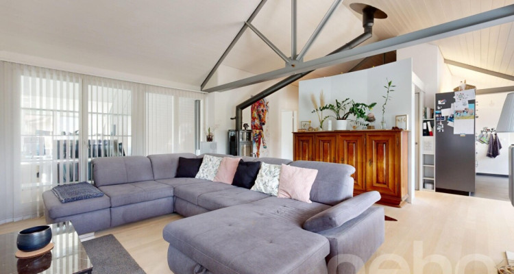 Exklusive 4.5-Zimmer-Dachwohnung mit traumhaftem Rheinblick image 1