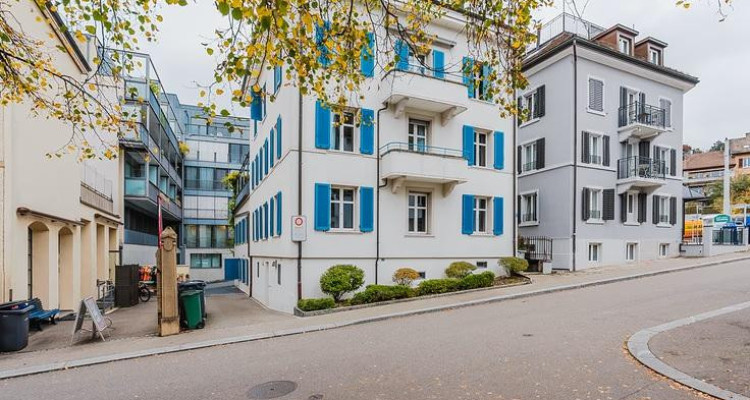 Charmante 3-Zimmer-Wohnung im pulsierenden Bezirk 6 von Zürich image 1
