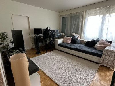 3 pièces situé au 1er étage dans un environnement calme et familial image 2