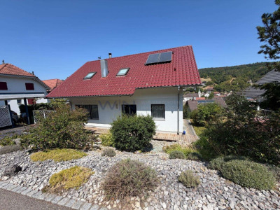 Modernes Minergie Familienhaus im Grünen image 2