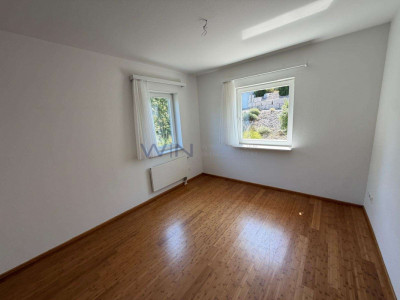 Modernes Minergie Familienhaus im Grünen image 9