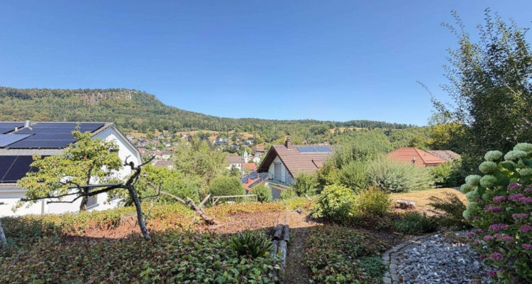 Modernes Minergie Familienhaus im Grünen image 1