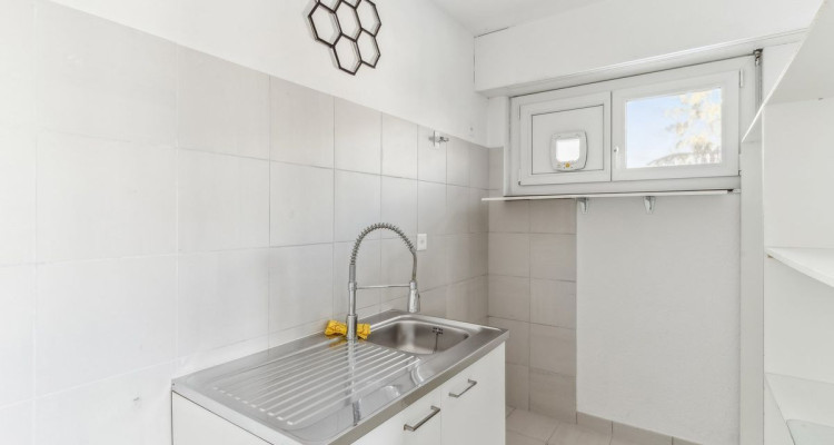 Appartement lumineux de 3.5 pièces avec terrasse et terrain privatif à Mollens image 14