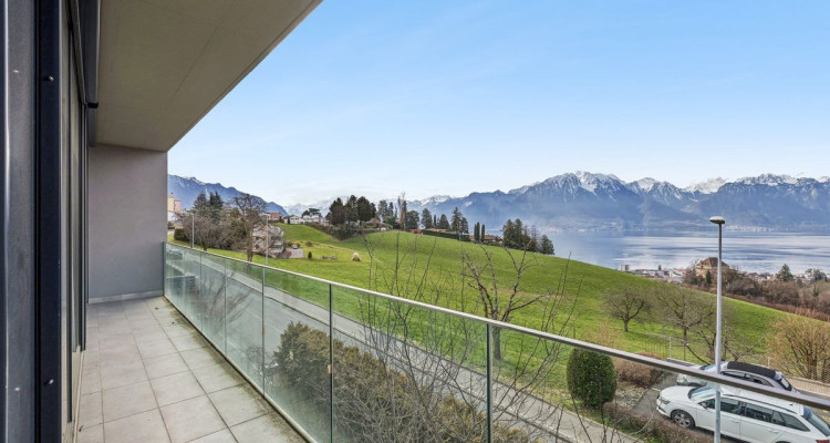 Villa dexception aux lignes pures et minimalistes avec vue panoramique image 3