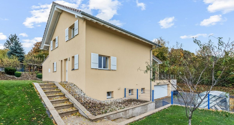 Villa individuelle moderne et lumineuse, cadre dominant image 5