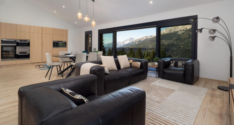 Chalet de prestige en cours de construction à Crans-Montana image 2