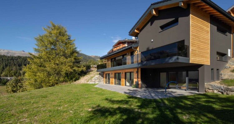 Chalet de prestige en cours de construction à Crans-Montana image 9