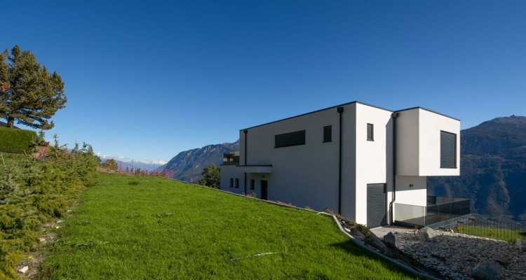 Villa neuve dexception à Crans-Montana  image 13