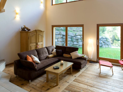 Chalet dexception au coeur dOvronnaz, dans un cadre naturel unique image 2