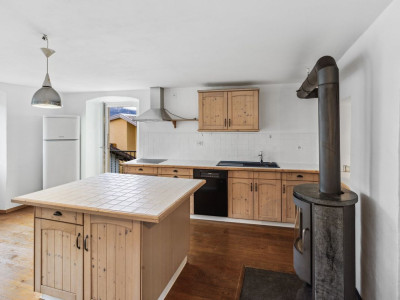 Superbe attique-duplex rénové avec caractère et authenticité image 3