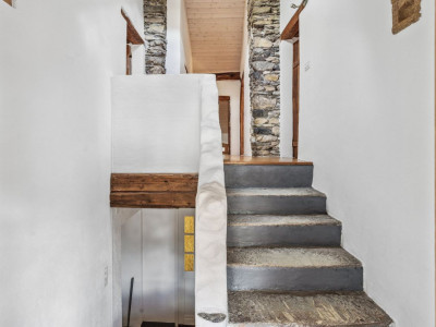 Superbe attique-duplex rénové avec caractère et authenticité image 8