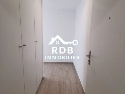 Appartement / condominium de 1 chambre et 1 salle de bain image 6