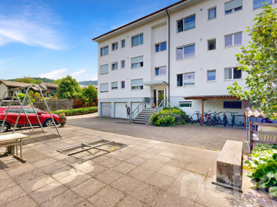 Modernisierte 4.5-Zimmerwohnung mit Garagenbox (im Baurecht) image 2