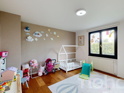 Modernisiertes Einfamilienhaus mit Designküche und Wintergarten image 11
