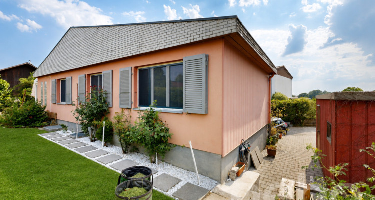 Modernisiertes Einfamilienhaus mit Designküche und Wintergarten image 2