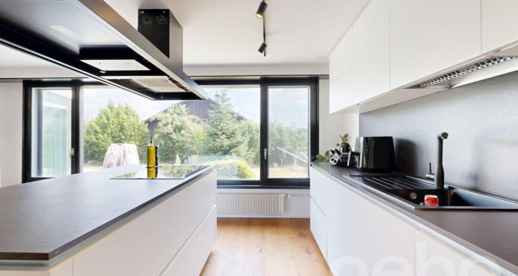 Modernisiertes Einfamilienhaus mit Designküche und Wintergarten image 4