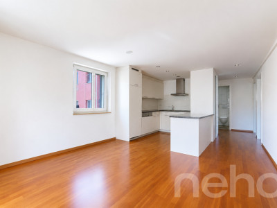 Stilvolle 3.5-Zimmer-Wohnung mit Balkon in MINERGIE-Überbauung image 4