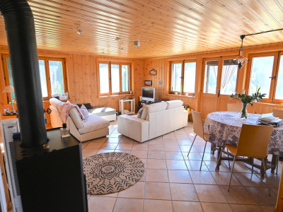 LETIVAZ - SUPERBE CHALET DE TROIS APPARTEMENTS image 9