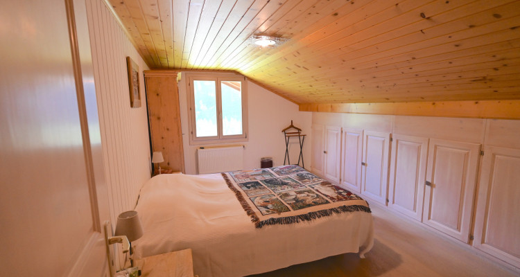 LETIVAZ - SUPERBE CHALET DE TROIS APPARTEMENTS image 5