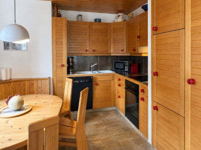 Appartement confortable idéalement placé à louer à la saison 26-27 ! image 8