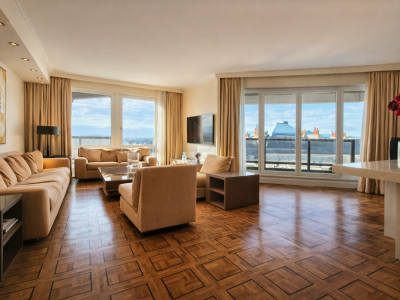 Appartement dexception à Champel avec vue panoramique sur Genève image 3