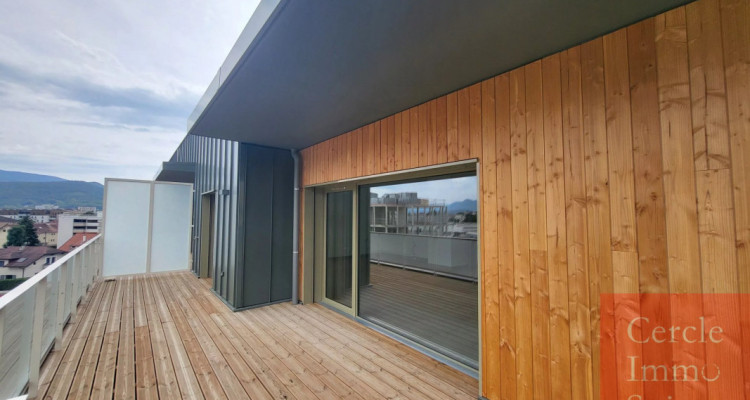 APPARTEMENT T4 DEXCEPTION EN ATTIQUE ? 113 m² ? DERNIER ÉTAGE ? GRANDE TERRASSE ? ANNECY-LE-VIEUX PROCHE DU LAC image 1