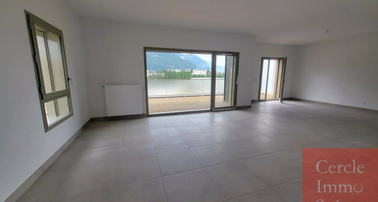 APPARTEMENT T4 DEXCEPTION EN ATTIQUE ? 113 m² ? DERNIER ÉTAGE ? GRANDE TERRASSE ? ANNECY-LE-VIEUX PROCHE DU LAC image 6