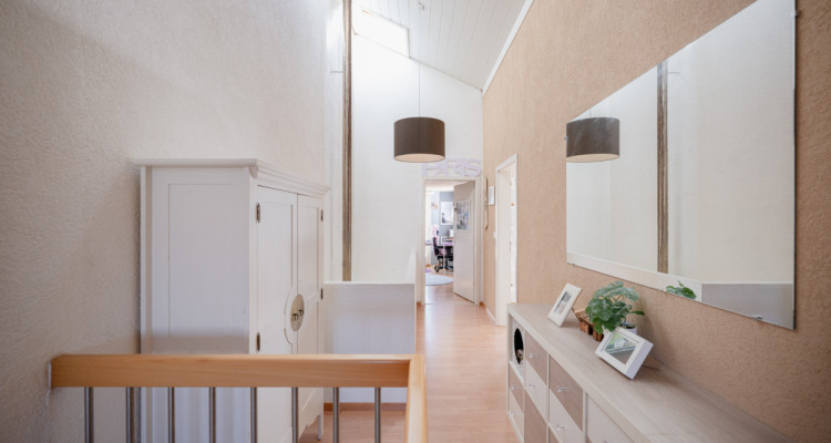 Opportunité rare : Villa mitoyenne familiale de 5.5 pièces image 7