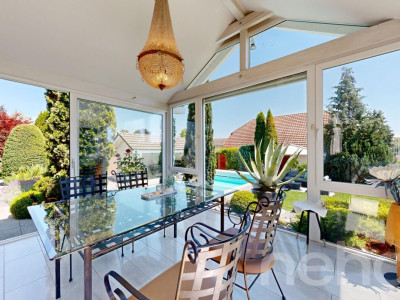 Stilvolles Zuhause mit unverbaubarer Aussicht und Pool image 9