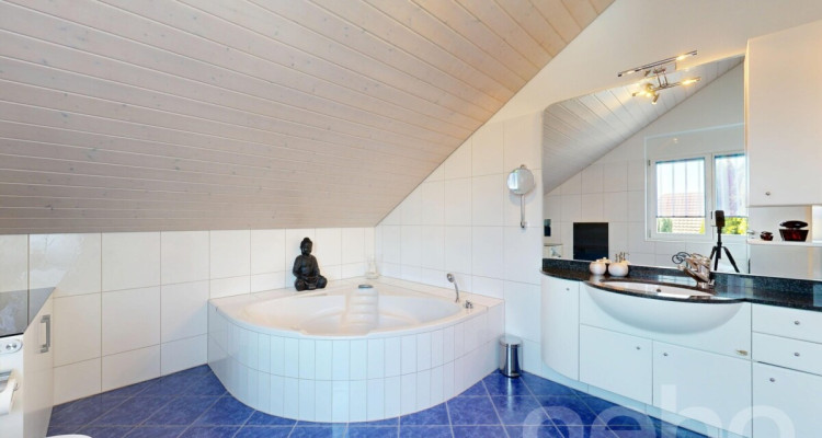 Stilvolles Zuhause mit unverbaubarer Aussicht und Pool image 7