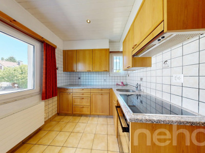 4-Zimmerhaus in ruhiger, leicht erhöhter Lage mit Umschwung image 7