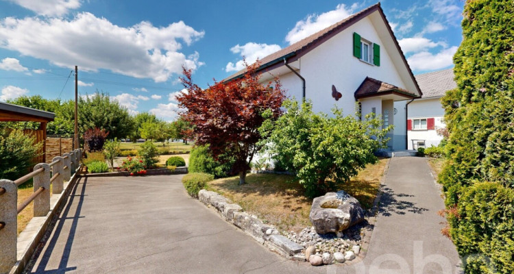 4-Zimmerhaus in ruhiger, leicht erhöhter Lage mit Umschwung image 11