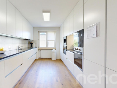 Top renovierte Wohnung in Familienquartier image 2