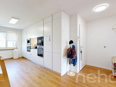 Top renovierte Wohnung in Familienquartier image 3