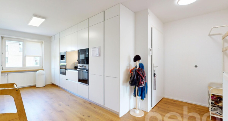 Top renovierte Wohnung in Familienquartier image 3