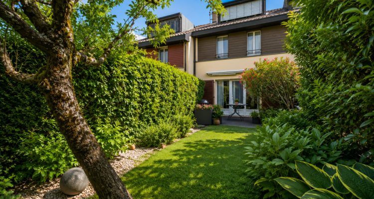Maison contigue avec jardin privatif au sein dun parc privé exclusif image 1