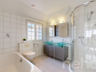 Exklusives 6.5-Zimmer-Landhaus an zentraler und dennoch ruhiger Lage image 12