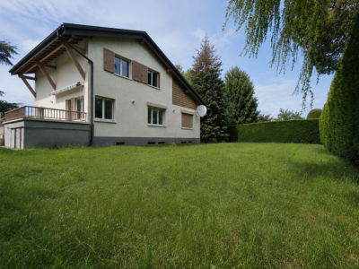 Élégante villa familiale dans un environnement résidentiel à Cointrin image 2