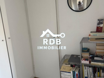 Appartement de 3 pièces au 5ème étage situé à Onex 1213 image 7