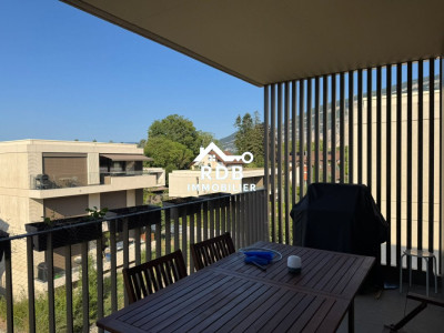 Appartement de 4 pièces au 2ème étage situé à Troinex 1256 image 7