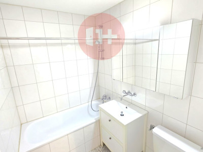 SONNIGE, RUHIGE 1.5 ZIMMER WOHNUNG MIT BALKON, ZU VERMIETEN! image 4